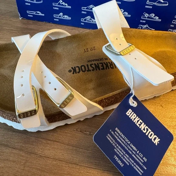 Birkenstock Franca Sandals in Patent White with Gold Buckles - Picture 2 of 11